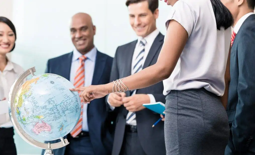 Hero - Externalisation vs Offshoring - 13 différences clés